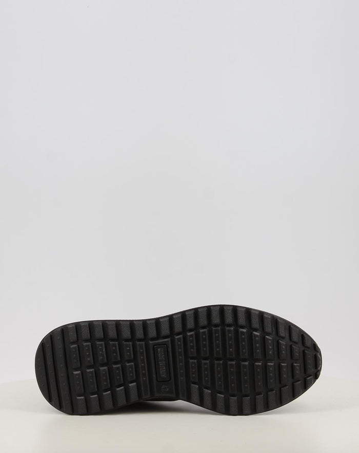 853518