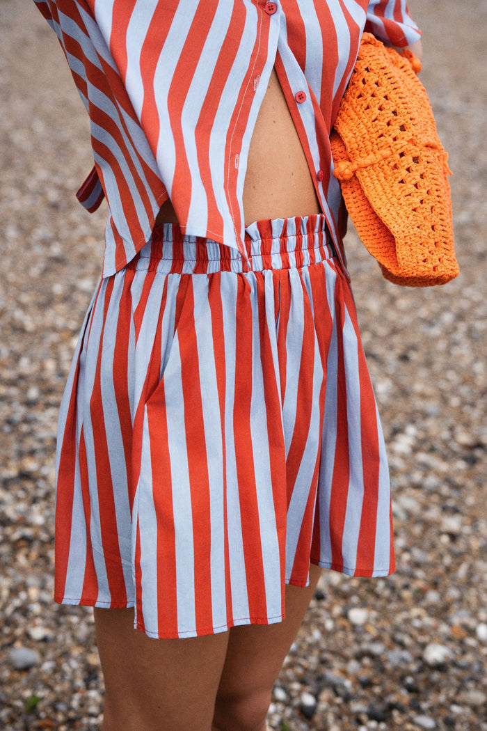 Short Isaure