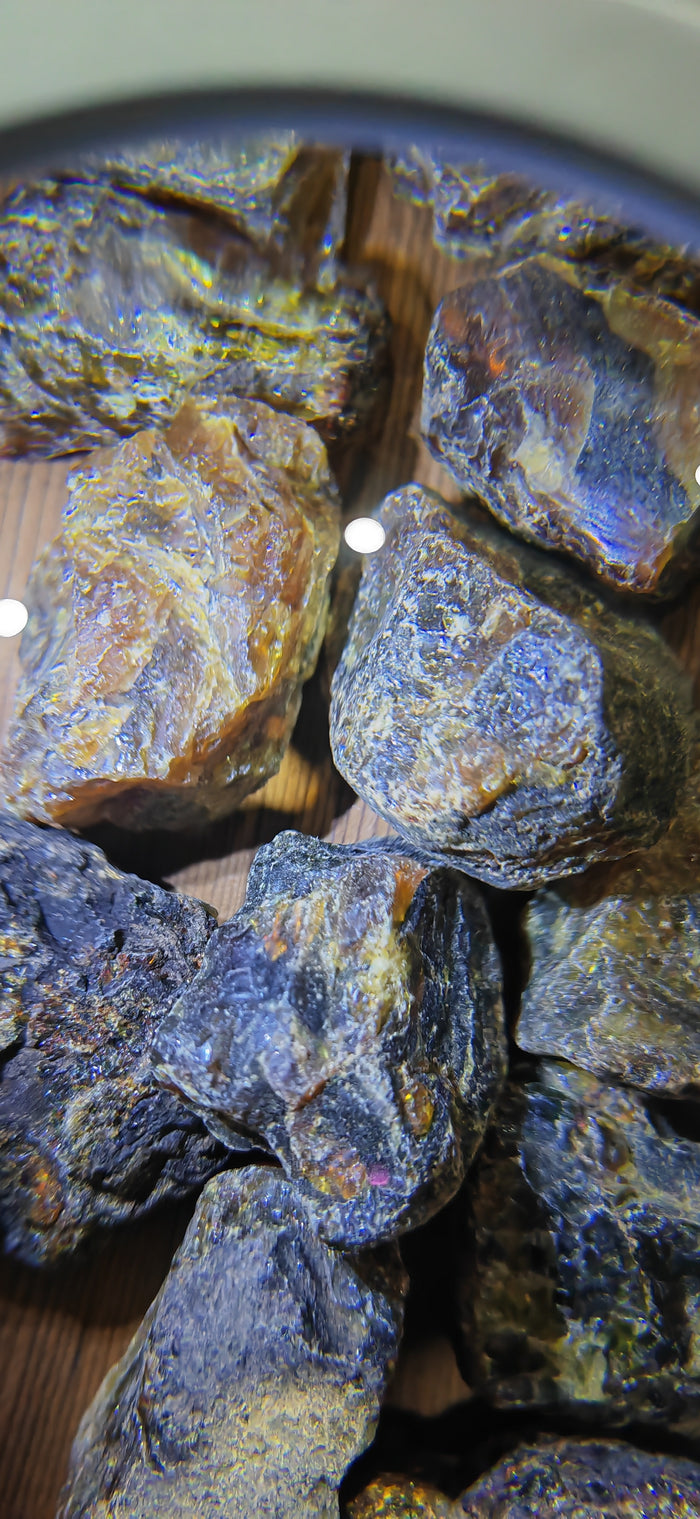 Earthstore® Amber Rough - LARGE Indonesian 3 Grades, rough