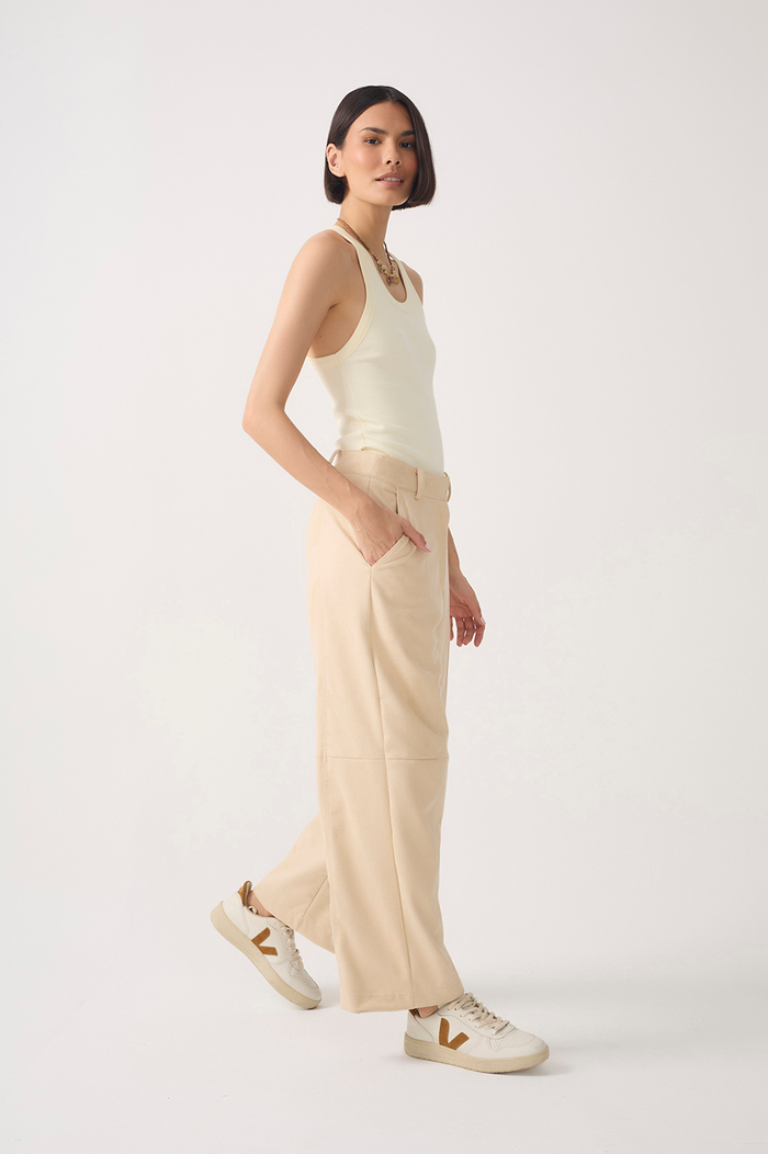 Beige Pockets Belt Loops Suede Pants_4