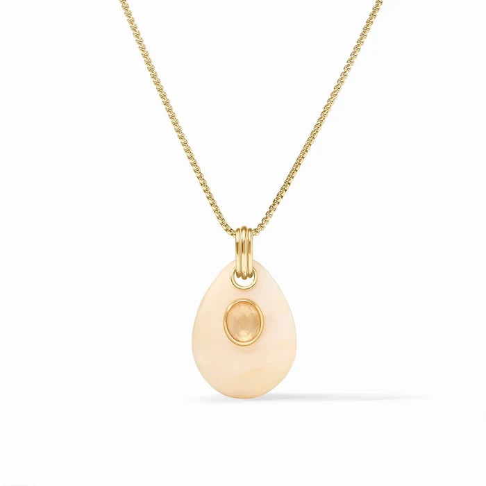Carnaby Pendant Necklace Gold