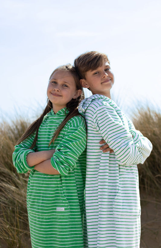 Childrens Striped Towelling Hooded Beach Robe | White & Apple