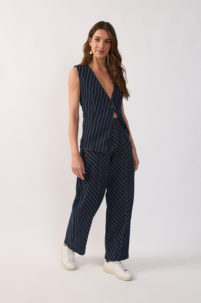 Denim Stripes Belt Loops Barrel Pants_3