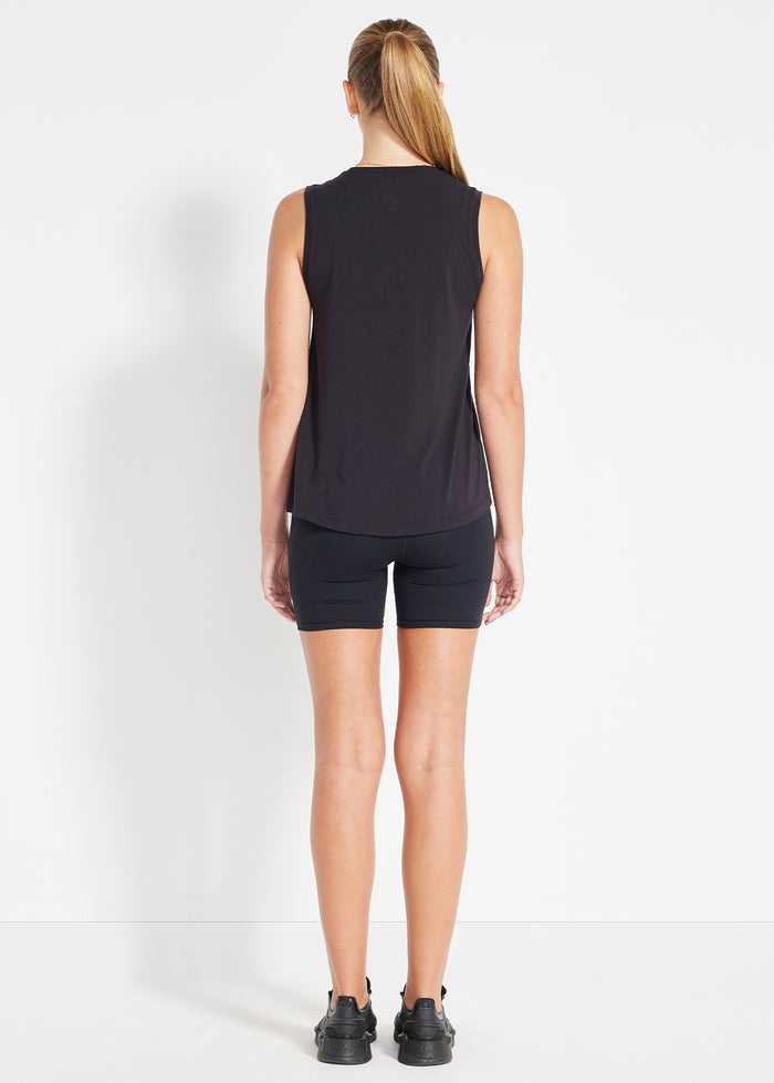 Essential Muscle Tank
