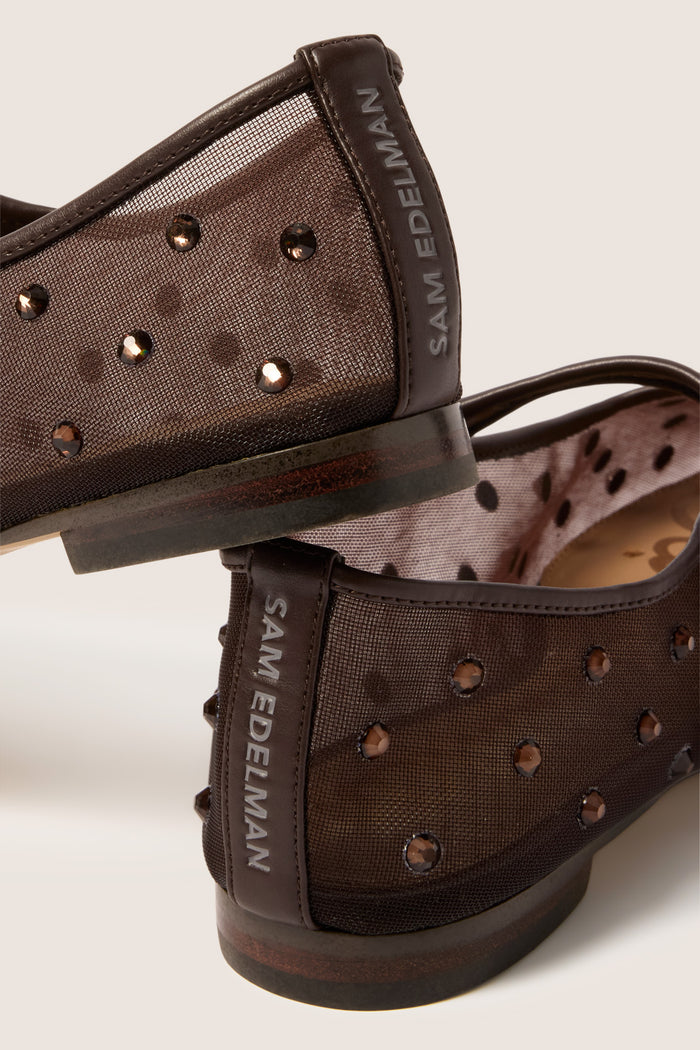 Michaela Shine Flat