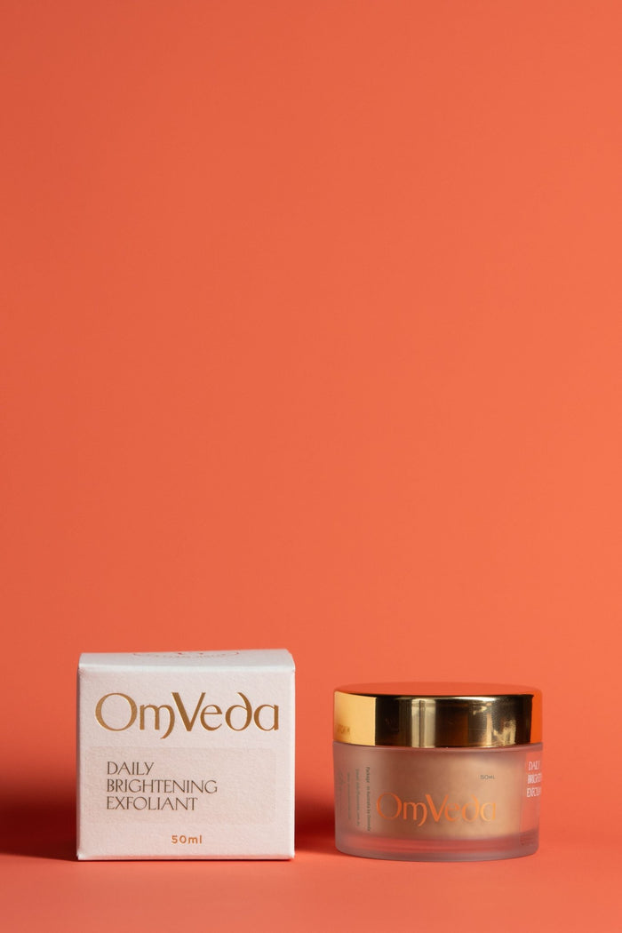 OmVeda daily brightening exfoliant jar with box, 50 ml
