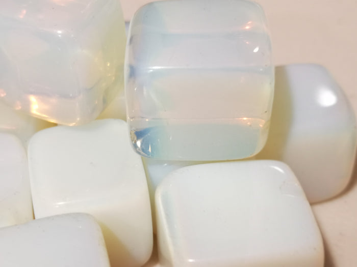 Earthstore® Opalite - Tumblestone - (Cube)