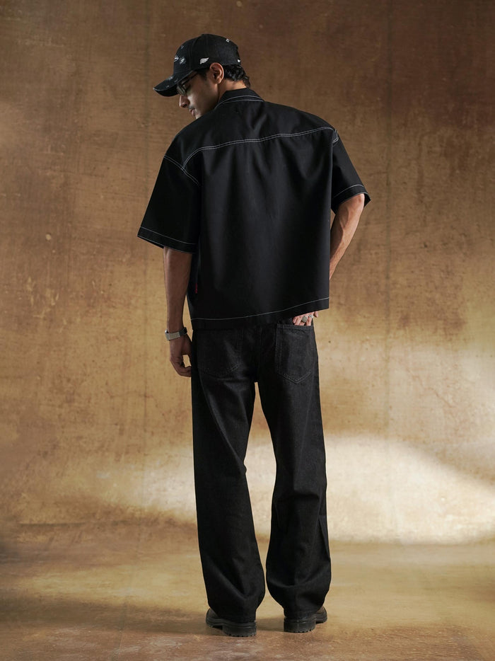 Full zip placket detail on Pitcrew Shirt - GROOVY Pakistan