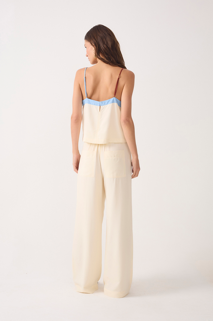 Pockets Straight Leg Pants_5