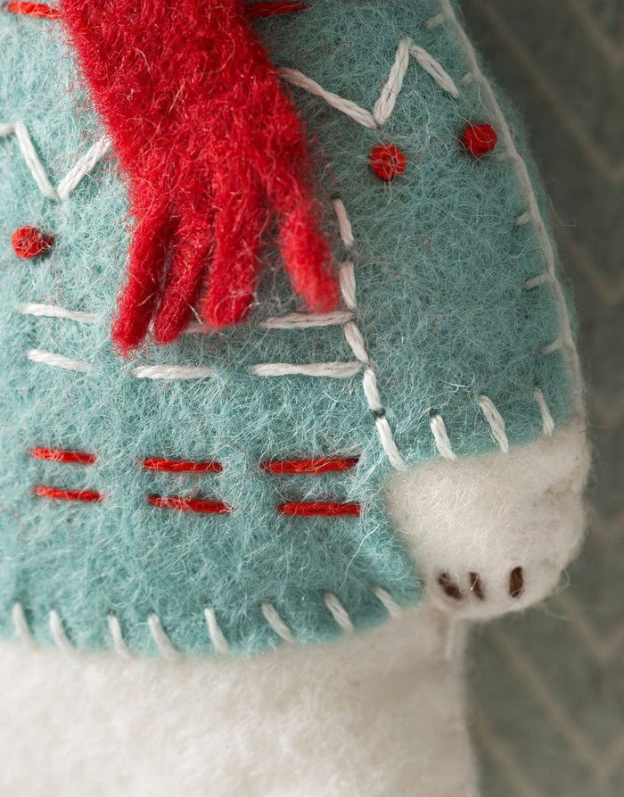 Corinne Lapierre Felt Craft Polar Bear Embroidered Felt Mini Christmas Craft Kit by Corinne Lapierre 0608603782776 608603782776