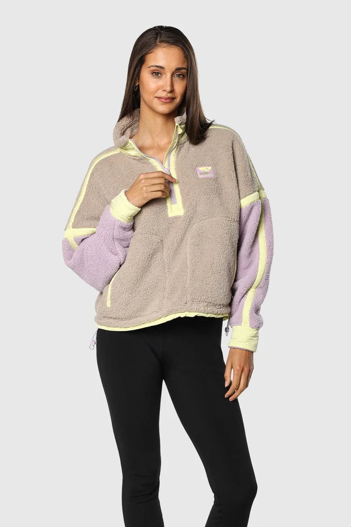 Sherpa 1/4 Zip Outerwear - Lifestyle
