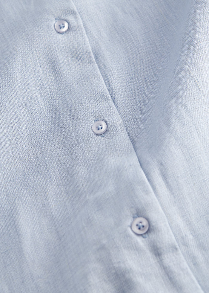 Short light blue shirt for women