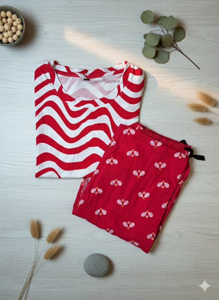Irah Vastra ribbed T-shirt in red — folded flat lay view