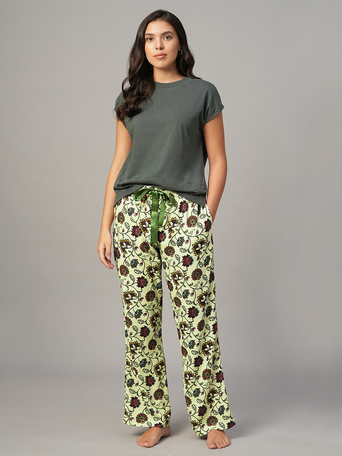 Women's Cream 100% Viscose Regular Fit Pyjama
