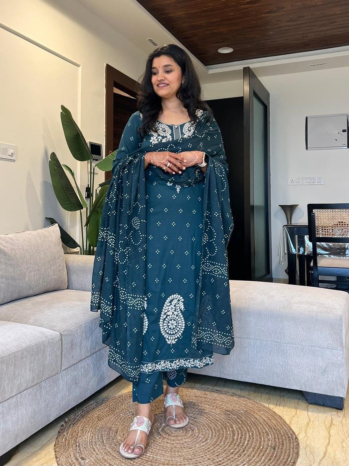 Zarna Embroidered Premium Cotton Set- Blue